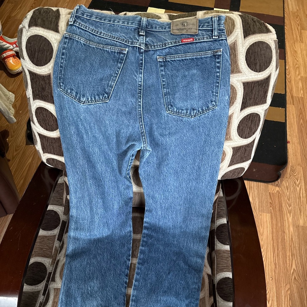 Wrangler Women's Straight Leg Blue Jeans